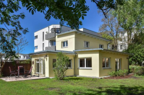 Usedom To Hus, Ahlbeck